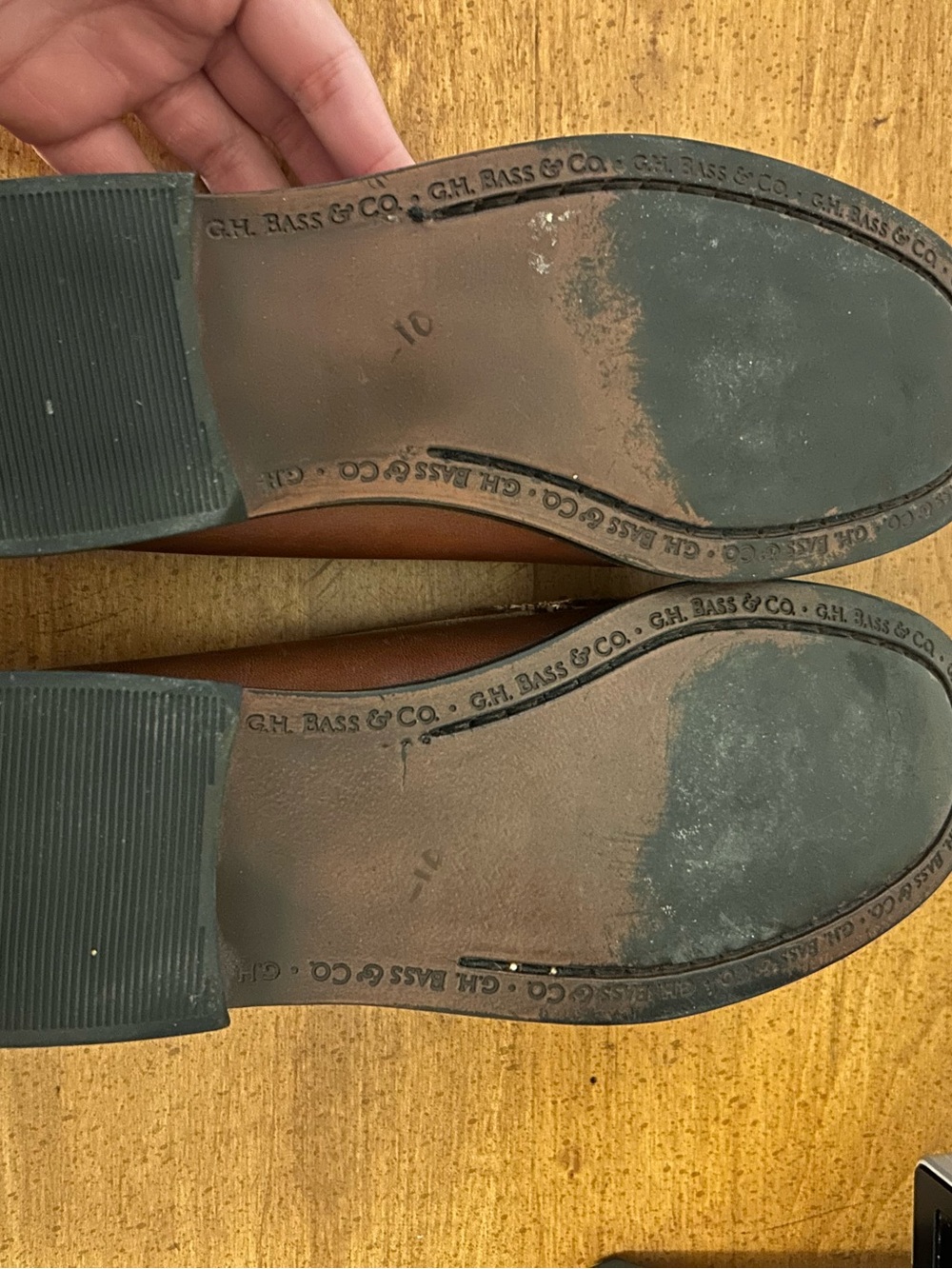 Women’s G.H. Bass and Co Brown Leather Tassel Loafers - Picture 4 of 5